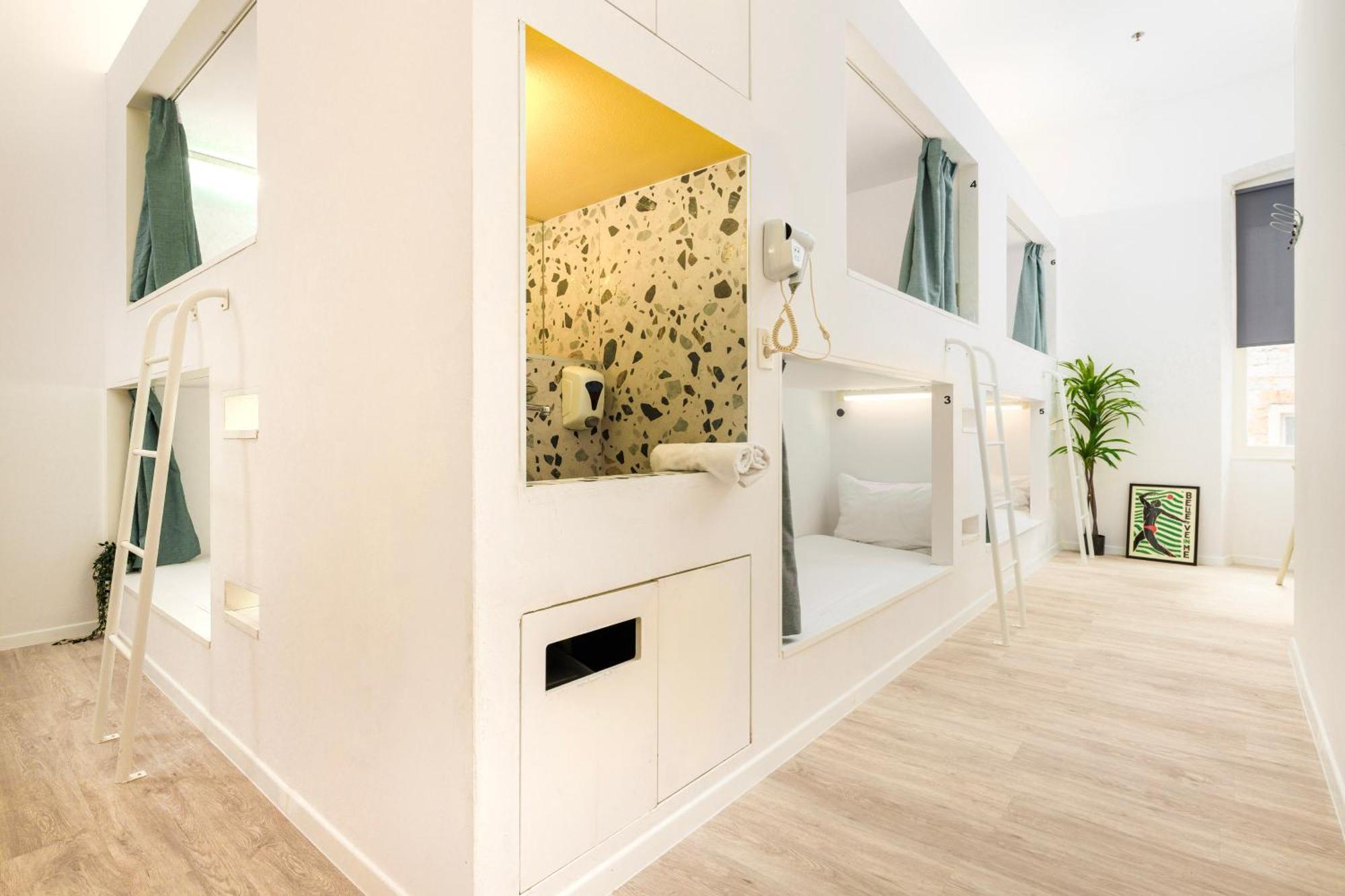Design Hostel One Σπλιτ Εξωτερικό φωτογραφία